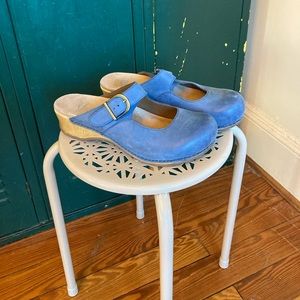 Blue Dansko Martina
